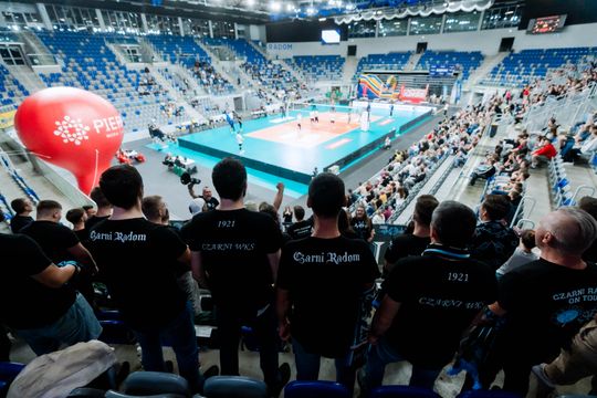 czarni 083.jpg czarni 083.jpg