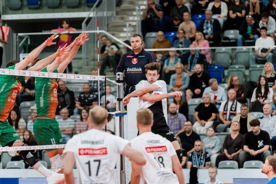 czarni 089.jpg czarni 089.jpg