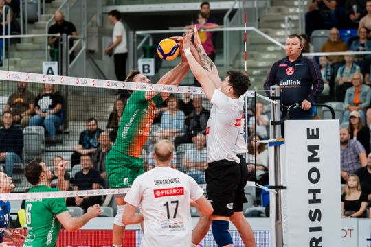 czarni 098.jpg czarni 098.jpg