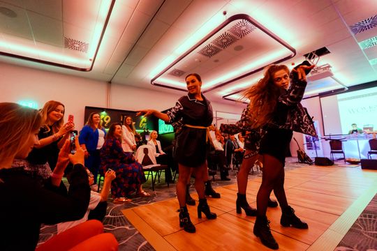 women 013.jpg women 013.jpg