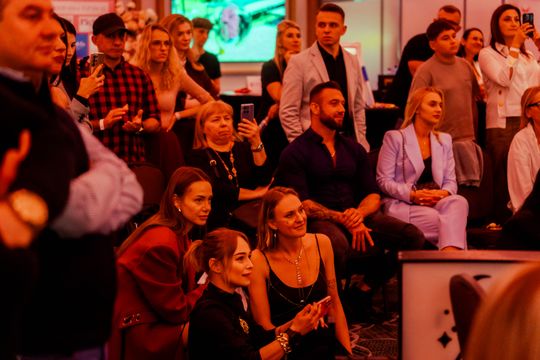 women 022.jpg women 022.jpg