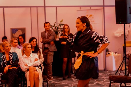 women 023.jpg women 023.jpg