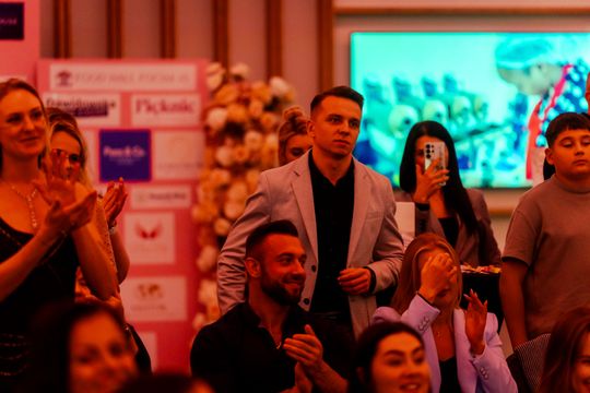 women 025.jpg women 025.jpg