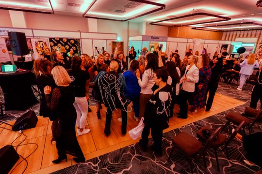 women 040.jpg women 040.jpg