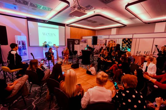 women 062.jpg women 062.jpg