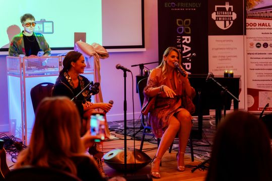 women 069.jpg women 069.jpg