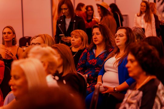 women 067.jpg women 067.jpg