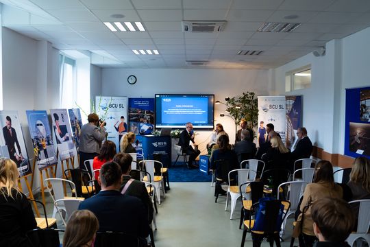 Konferencja pt. „Kadry dla lotnictwa – rola szkoleń i edukacji w rozwoju branży” (zdjęcia)