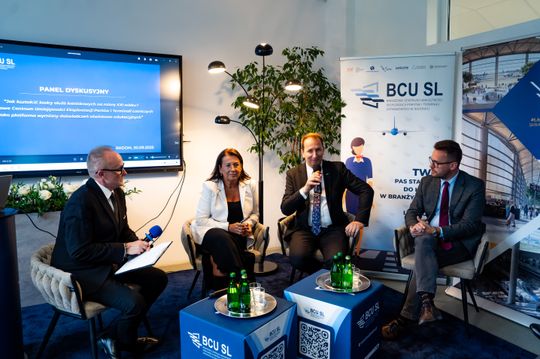 Konferencja pt. „Kadry dla lotnictwa – rola szkoleń i edukacji w rozwoju branży” (zdjęcia)