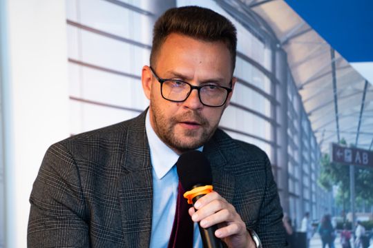 Konferencja pt. „Kadry dla lotnictwa – rola szkoleń i edukacji w rozwoju branży” (zdjęcia)