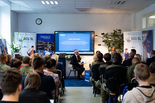 Konferencja pt. „Kadry dla lotnictwa – rola szkoleń i edukacji w rozwoju branży” (zdjęcia)