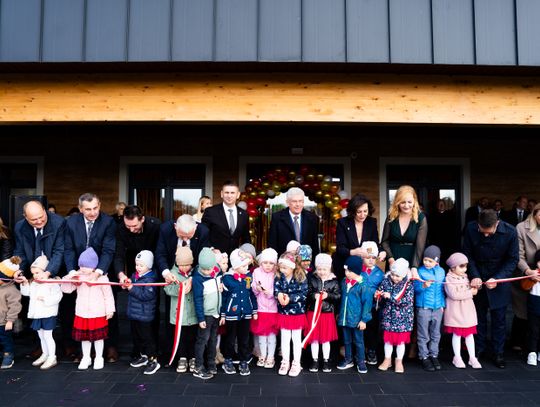 Uroczyste otwarcie żłobka i przedszkola w Starej Błotnicy (zdjęcia)