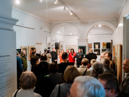 Twórcze powroty – wystawa prac absolwentów „Chałubińszczaka” (zdjęcia)