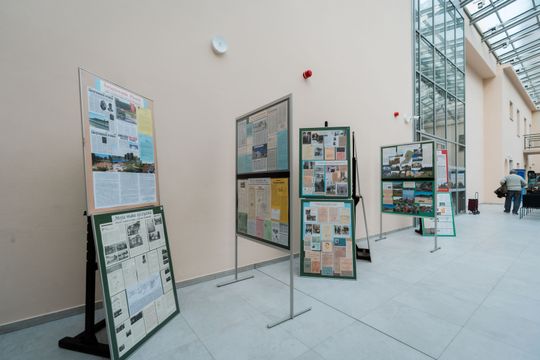 Otwarcie wystawy jubileuszowej 50 lat pracy architekta Bogusława Bluma-Ochońskiego 002.jpg