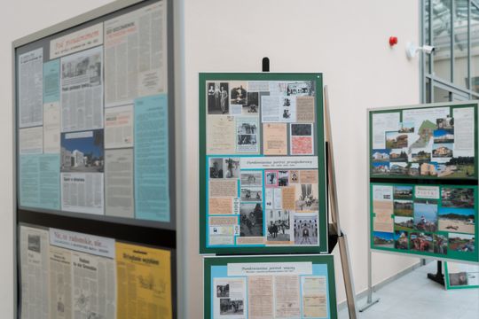 Otwarcie wystawy jubileuszowej 50 lat pracy architekta Bogusława Bluma-Ochońskiego 003.jpg