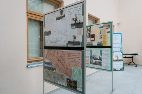 Otwarcie wystawy jubileuszowej 50 lat pracy architekta Bogusława Bluma-Ochońskiego 001.jpg