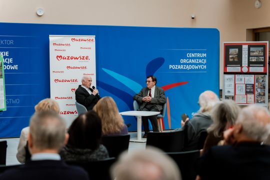 Otwarcie wystawy jubileuszowej 50 lat pracy architekta Bogusława Bluma-Ochońskiego 023.jpg