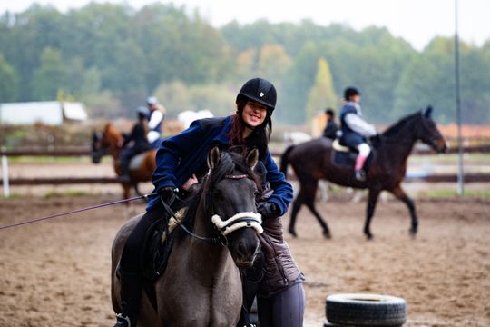Hubertus 2025 - Święto jeździectwa i przyjaźni ze zwięrzętami w stajni Carino (zdjęcia)