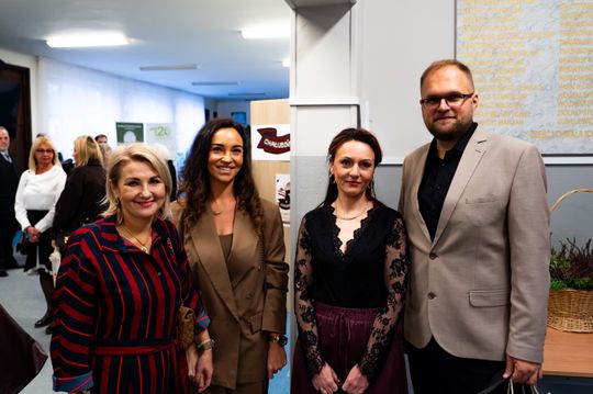 Jubileusz 120 lecia istnienia szkoły IV Liceum Ogólnokształcącego im. Chałubińskiego - spacer po szkole (zdjęcia)