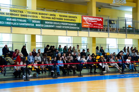 Jubileusz 120 lecia istnienia IV LO im. dra Tytusa Chałubińskiego - mecz koszykówki (zdjęcia)