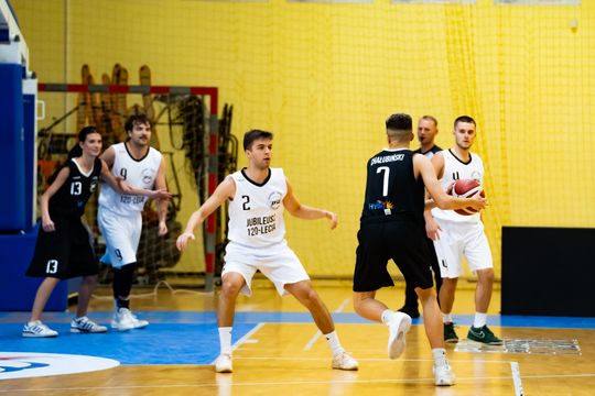 Jubileusz 120 lecia istnienia IV LO im. dra Tytusa Chałubińskiego - mecz koszykówki (zdjęcia)