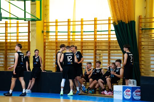 Jubileusz 120 lecia istnienia IV LO im. dra Tytusa Chałubińskiego - mecz koszykówki (zdjęcia)