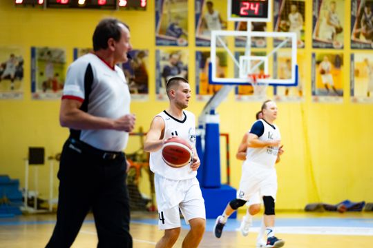 Jubileusz 120 lecia istnienia IV LO im. dra Tytusa Chałubińskiego - mecz koszykówki (zdjęcia)