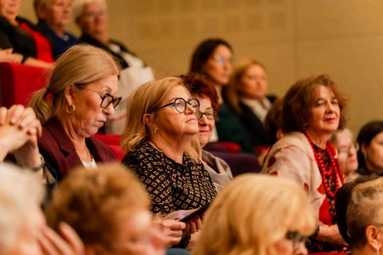 Rola liderów społeczności lokalnych w zakresie działań na rzecz osób starszych 012.jpg