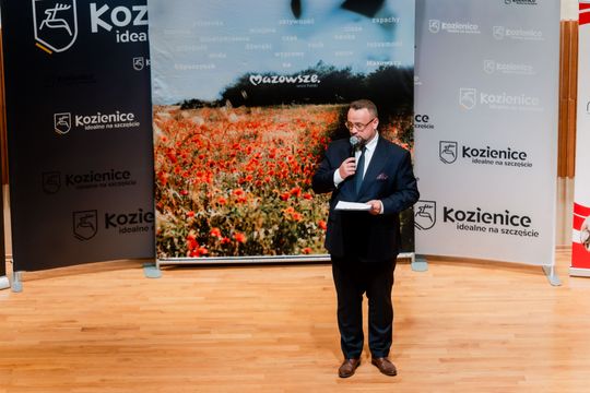 Rola liderów społeczności lokalnych w zakresie działań na rzecz osób starszych 020.jpg