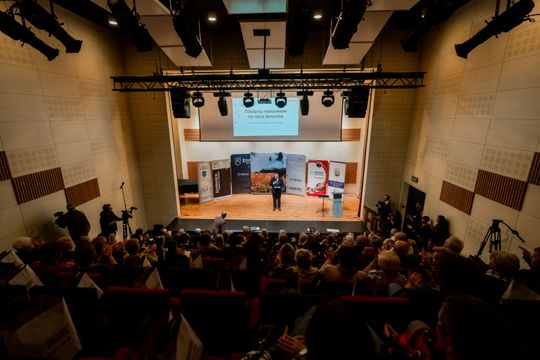 Rola liderów społeczności lokalnych w zakresie działań na rzecz osób starszych 019.jpg