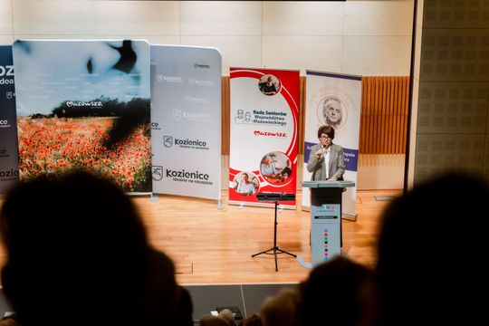 Rola liderów społeczności lokalnych w zakresie działań na rzecz osób starszych 031.jpg