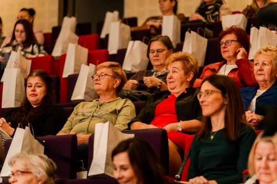 Rola liderów społeczności lokalnych w zakresie działań na rzecz osób starszych 024.jpg