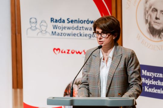 Rola liderów społeczności lokalnych w zakresie działań na rzecz osób starszych 032.jpg