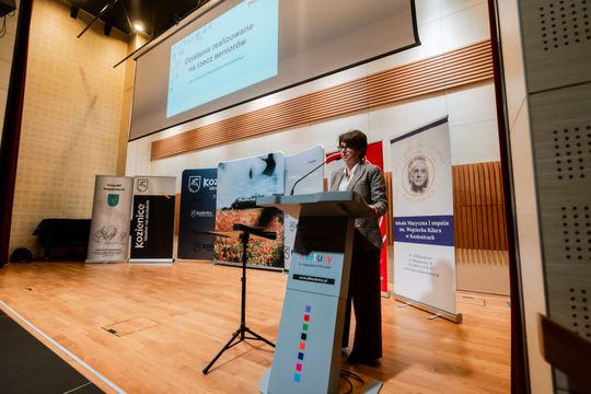 Rola liderów społeczności lokalnych w zakresie działań na rzecz osób starszych 036.jpg