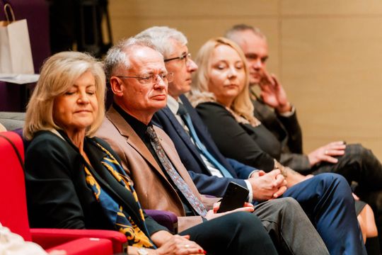 Rola liderów społeczności lokalnych w zakresie działań na rzecz osób starszych 041.jpg