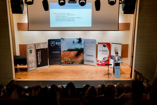 Rola liderów społeczności lokalnych w zakresie działań na rzecz osób starszych 051.jpg