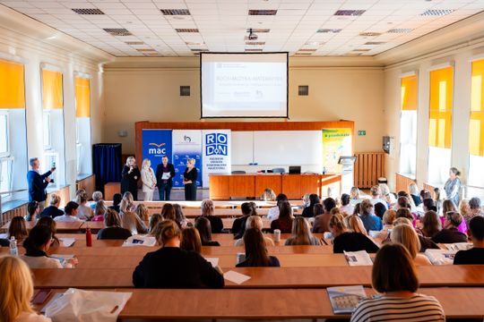 Konferencja "Ruch + Muzyka = Matematyka" - rozwijanie kompetencji matematycznych u dzieci (zdjęcia)