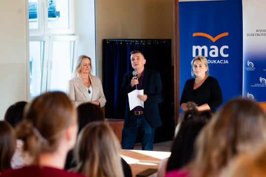 Konferencja "Ruch + Muzyka = Matematyka" - rozwijanie kompetencji matematycznych u dzieci (zdjęcia)