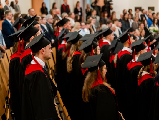 Dyplomatorium Absolwentów Kierunku Lekarskiego Uniwersytetu Radomskiego (zdjęcia)