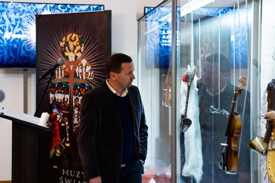 Wernisaż wystawy „Muzyka światła. Witraż. Od artefaktu do metafizyki” (zdjęcia)