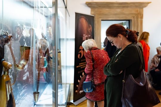 Wernisaż wystawy „Muzyka światła. Witraż. Od artefaktu do metafizyki” (zdjęcia)