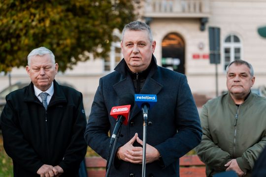 PiS 005.jpg PiS 005.jpg