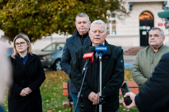 PiS 016.jpg PiS 016.jpg