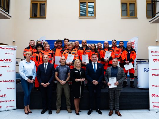 Uroczystość zakończenia szkolenia z samoobrony dla ratowników medycznych „Bezpieczny Radom – bezpieczny Ratownik II” (zdjęcia) Uroczystość zakończenia szkolenia z samoobrony dla ratowników medycznych „Bezpieczny Radom – bezpieczny Ratownik II” (zdjęcia)