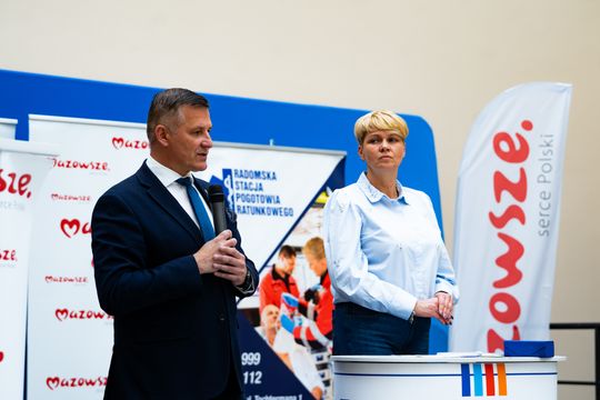 Uroczystość zakończenia szkolenia z samoobrony dla ratowników medycznych „Bezpieczny Radom – bezpieczny Ratownik II” (zdjęcia)