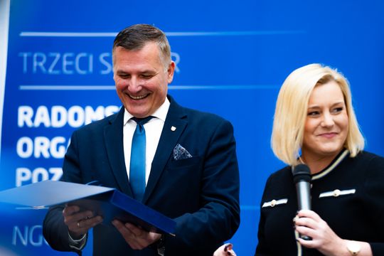 Uroczystość zakończenia szkolenia z samoobrony dla ratowników medycznych „Bezpieczny Radom – bezpieczny Ratownik II” (zdjęcia)