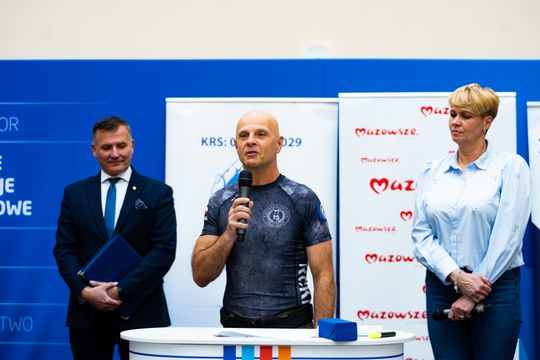 Uroczystość zakończenia szkolenia z samoobrony dla ratowników medycznych „Bezpieczny Radom – bezpieczny Ratownik II” (zdjęcia)