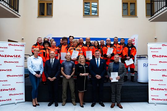 Uroczystość zakończenia szkolenia z samoobrony dla ratowników medycznych „Bezpieczny Radom – bezpieczny Ratownik II” (zdjęcia)