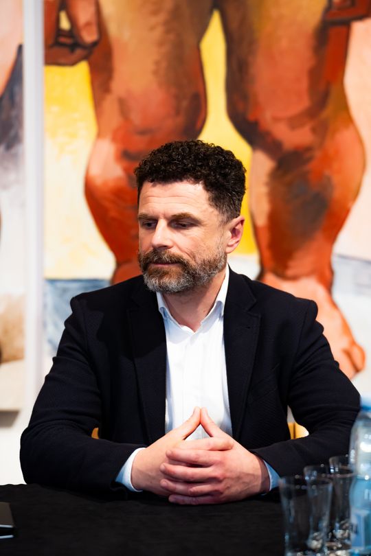 Konferencja prasowa dot. przekazania 7 obrazów Wojciecha Fangora dla MCSW Elektrownia (zdjęcia)