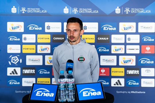 Konferencja prasowa z nowym trenerem Radomiaka (zdjęcia) Konferencja prasowa z nowym trenerem Radomiaka (zdjęcia)